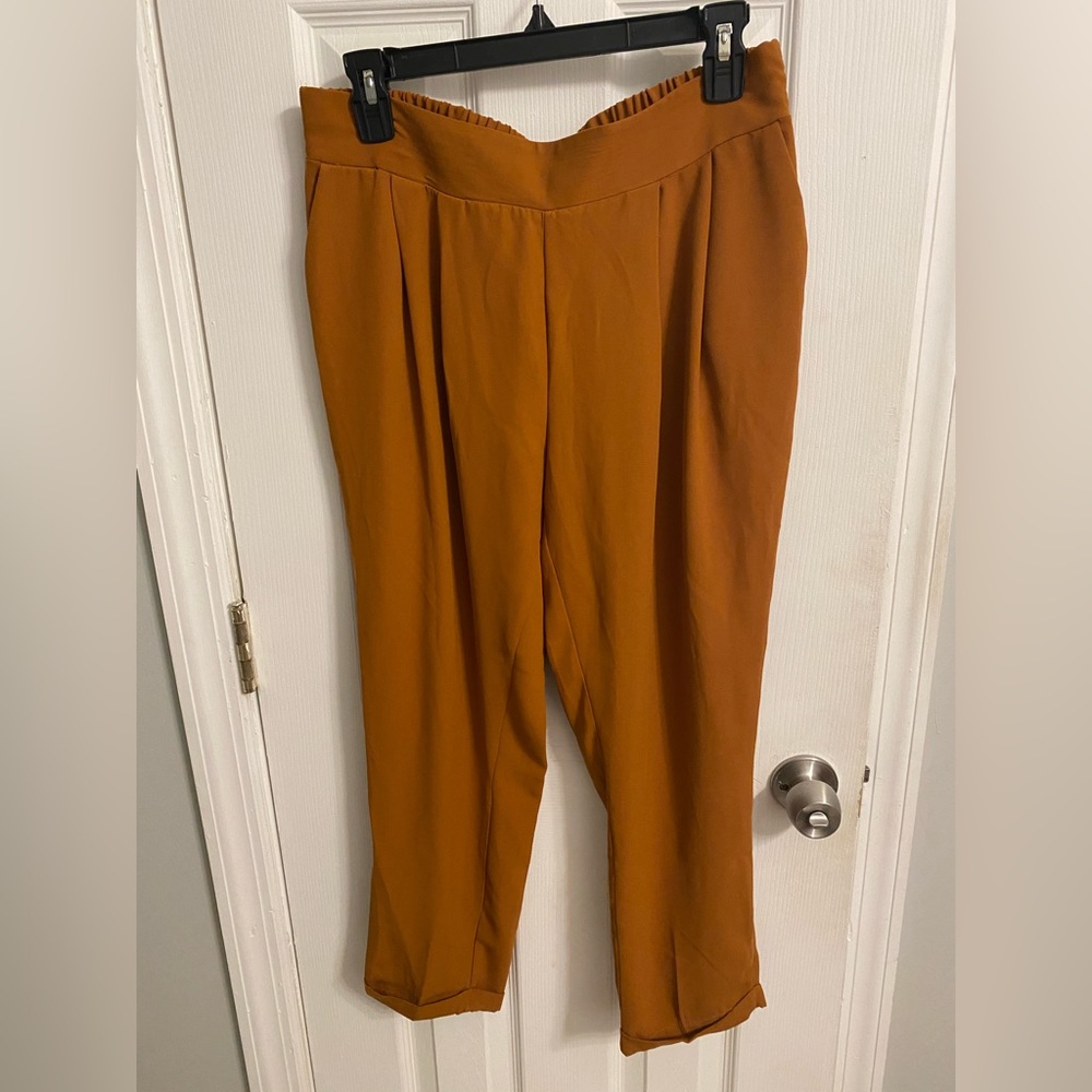 🛍️ 3 for $15 Piaza Italia pull-on trousers